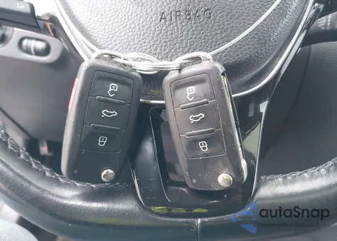 2017 Volkswagen Jetta 1.4T Se z USA, uszkodzony, nr VIN 3VWDB7AJ8HM353071